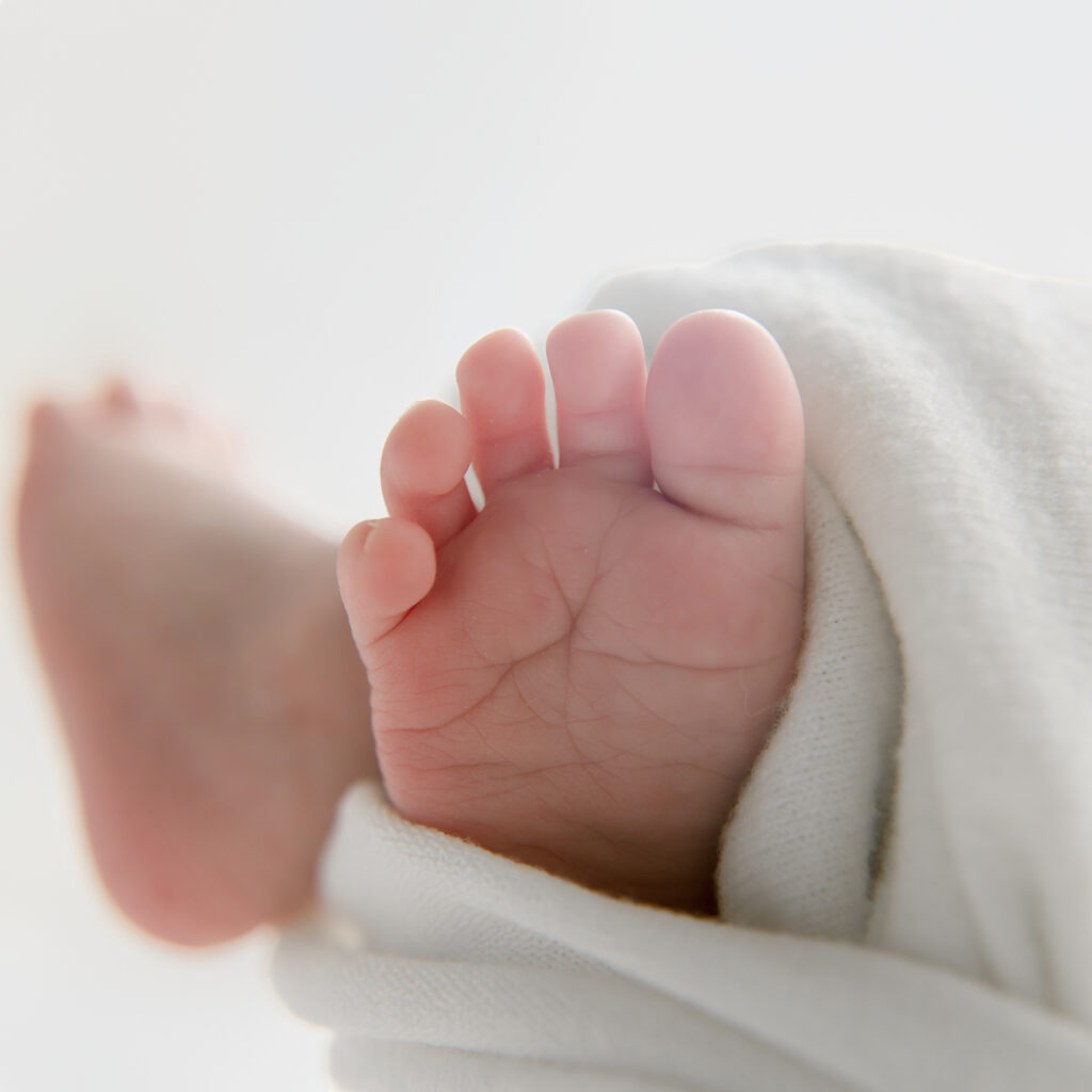 Newborn photography baby foot